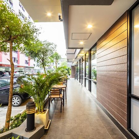 Aliz Hotel Nonthaburi Ngoại thất bức ảnh